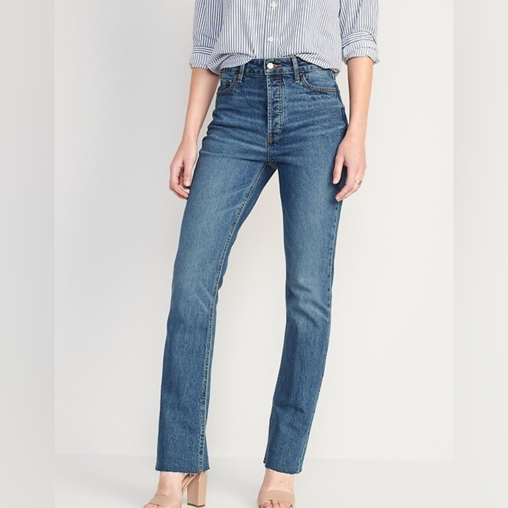 Old Navy extra high-rise kicker boot-cut medium wash jeans size 8